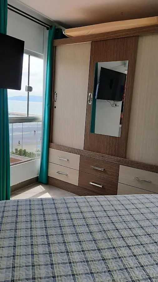 Apartamento Itapema-Meia Praia- 3 Quartos - Frente Mar! Brasil