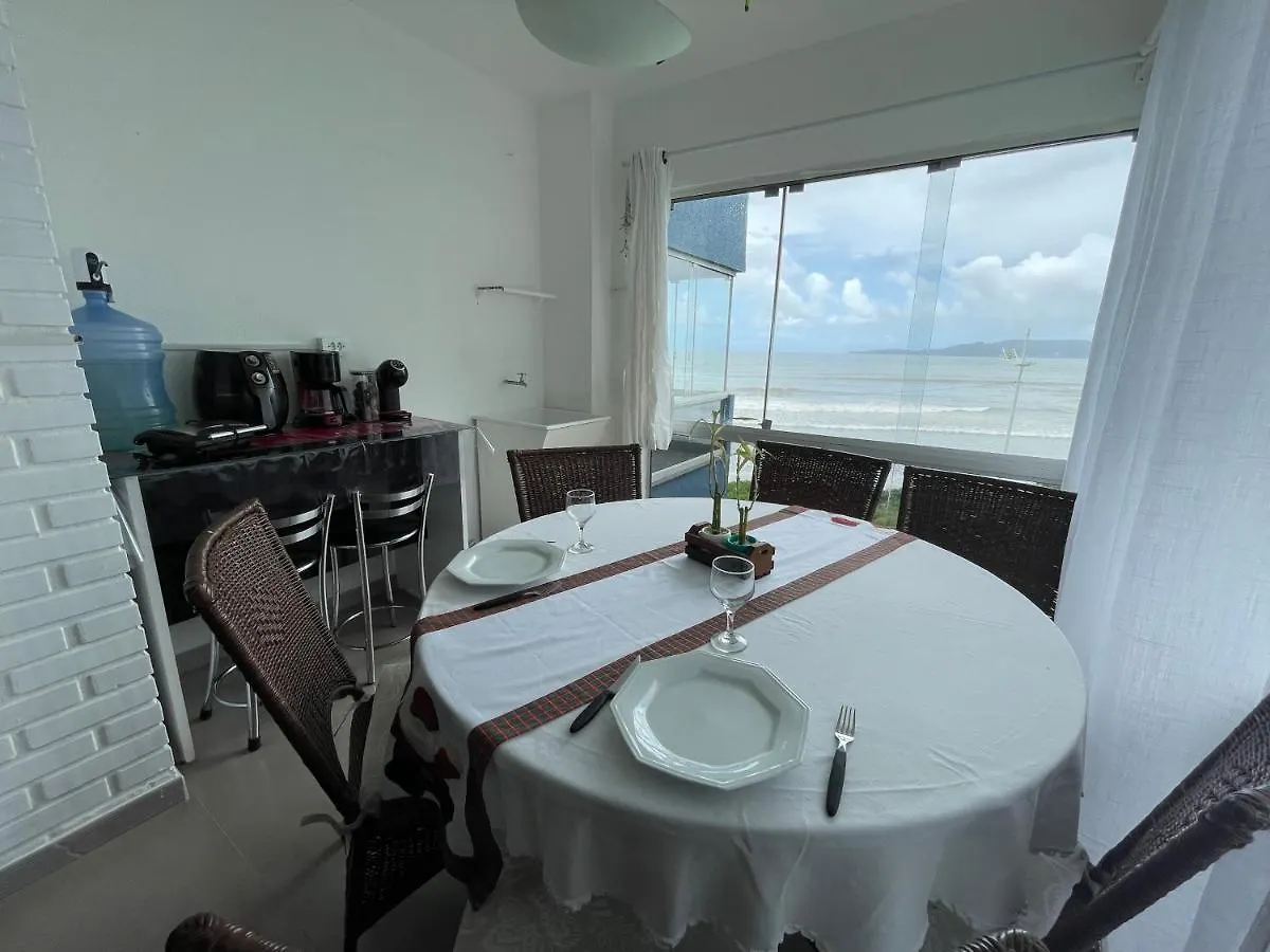 Apartamento Itapema-Meia Praia- 3 Quartos - Frente Mar!